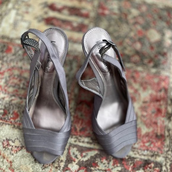 shoes - Picture 1 of 3